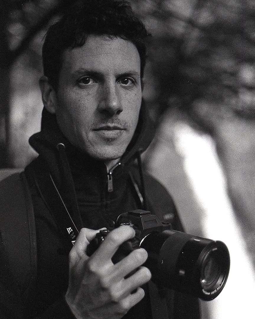 Mauro Pesce, artista visual, fotógrafo y diseñador.